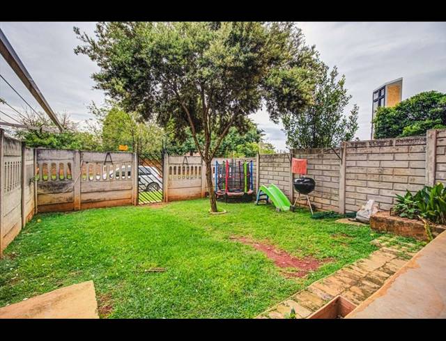 2 BEDROOM DUPLEX FOR SALE IN KEMPTON PARK EXT 4